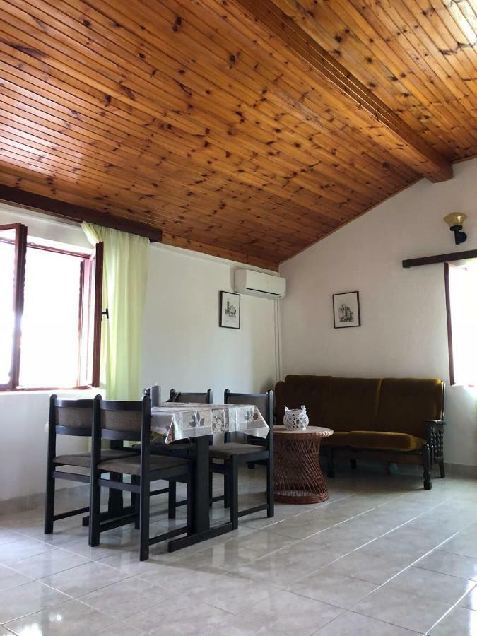 .....Und Der Hund Darf Mit Διαμέρισμα Privlaka  Εξωτερικό φωτογραφία